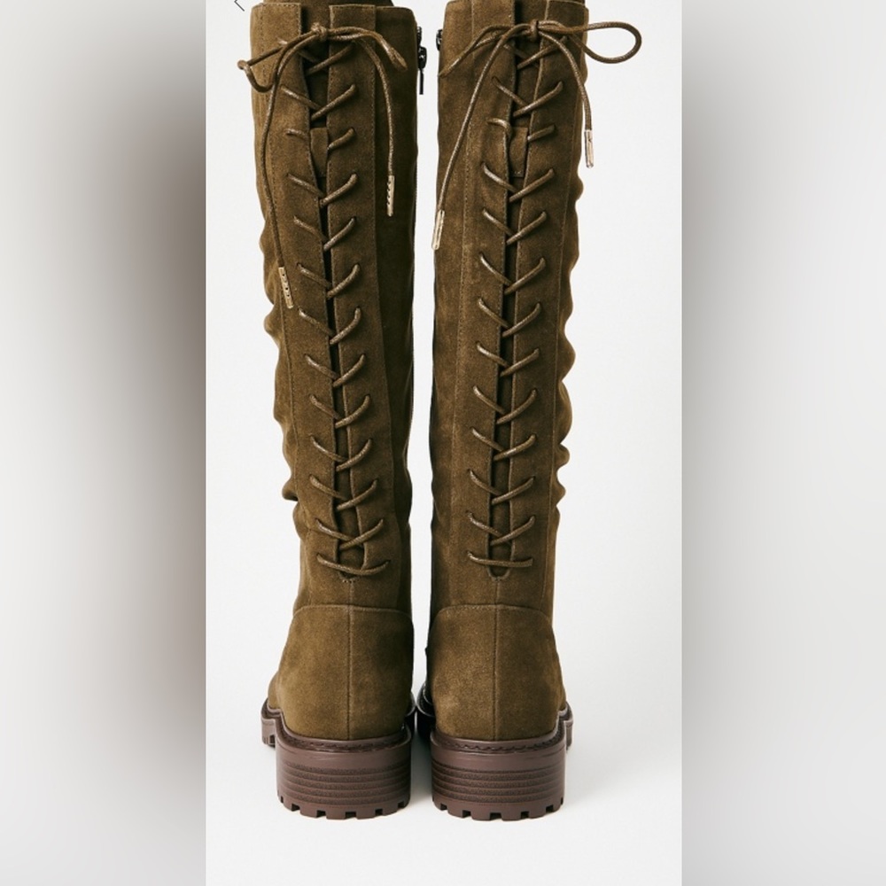 Amazing boots